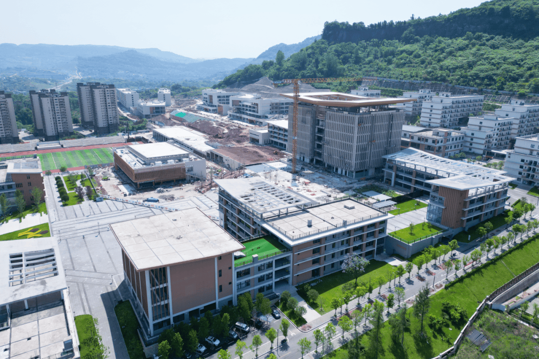 【企业动态】重庆建工新增1件法院诉讼，案由为建设工程合同纠纷