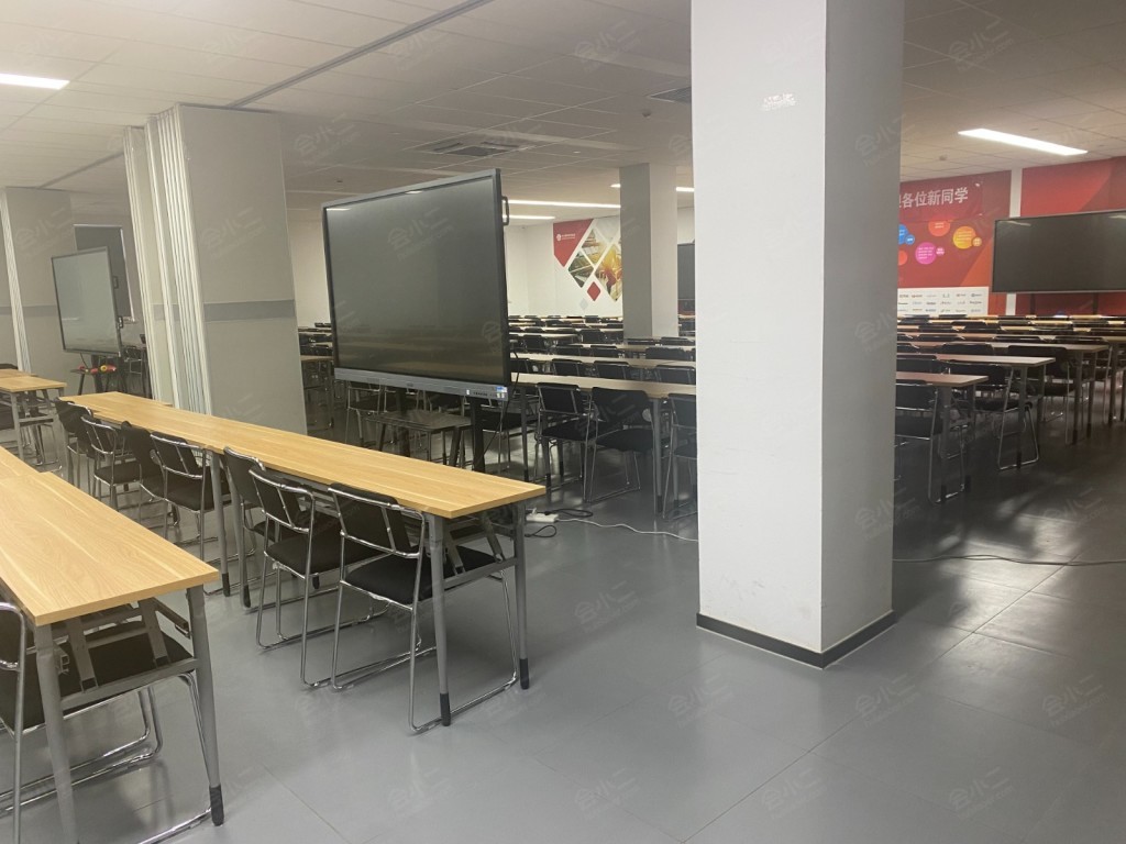 中公教育：内外部经营环境未发生重大变化