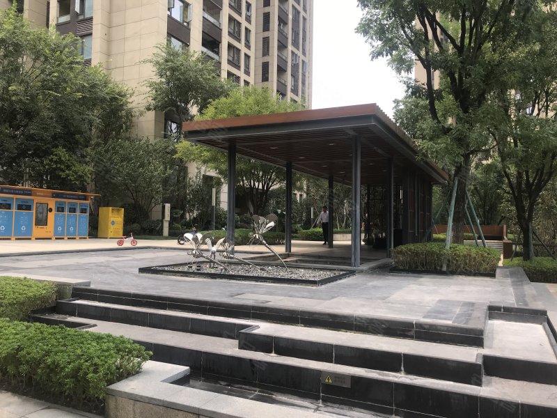 【企业动态】华侨城Ａ新增1件法院诉讼，案由为广告合同纠纷
