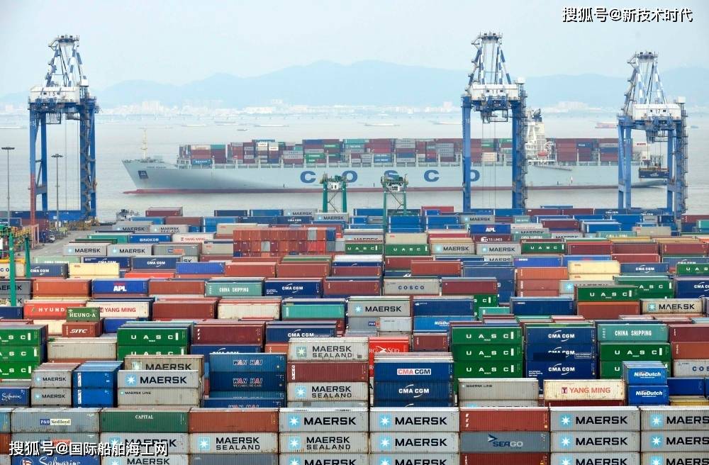 上海出口集装箱综合运价指数为2384.40点，较上期上涨5.7%