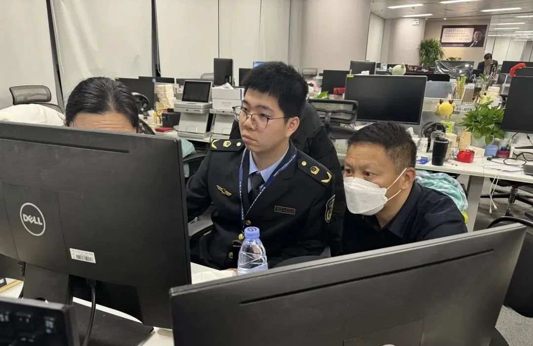 深圳证监局对华鑫证券出具警示函