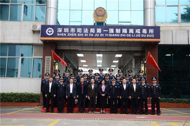 深圳证监局对华鑫证券出具警示函