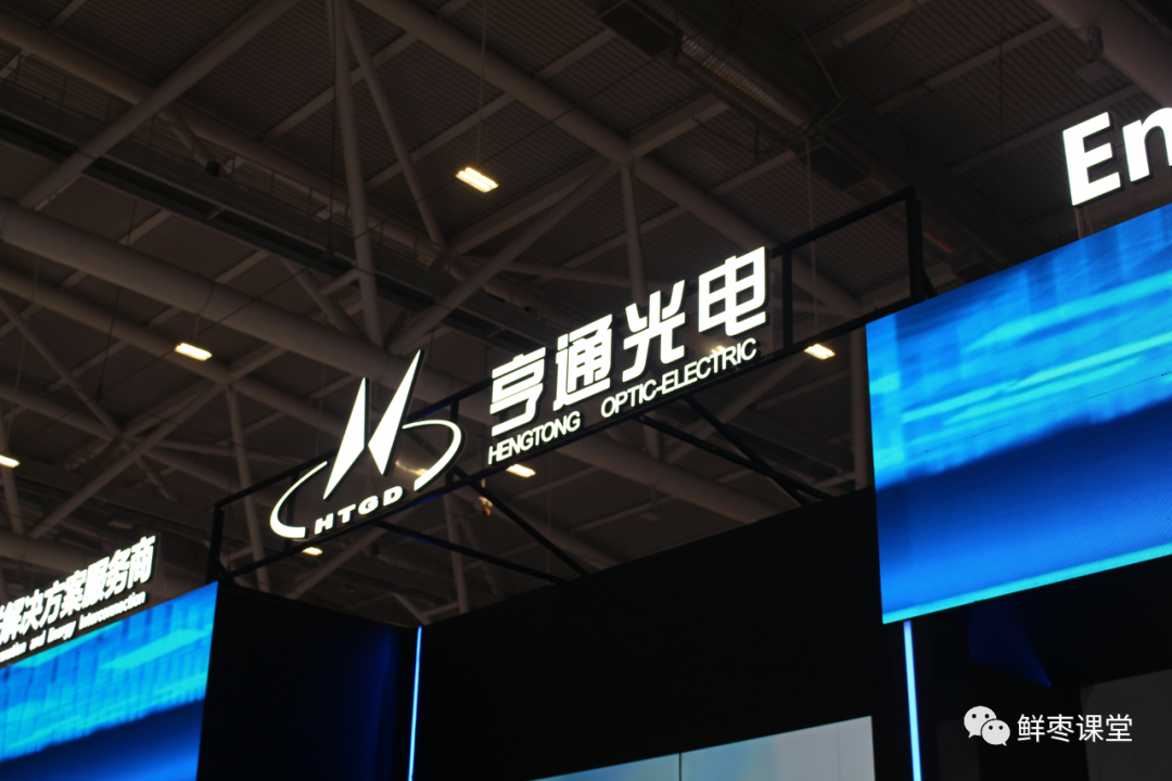 德科立获得实用新型专利授权：“一种用于手动耦合光器件内部光学件的固定装置”