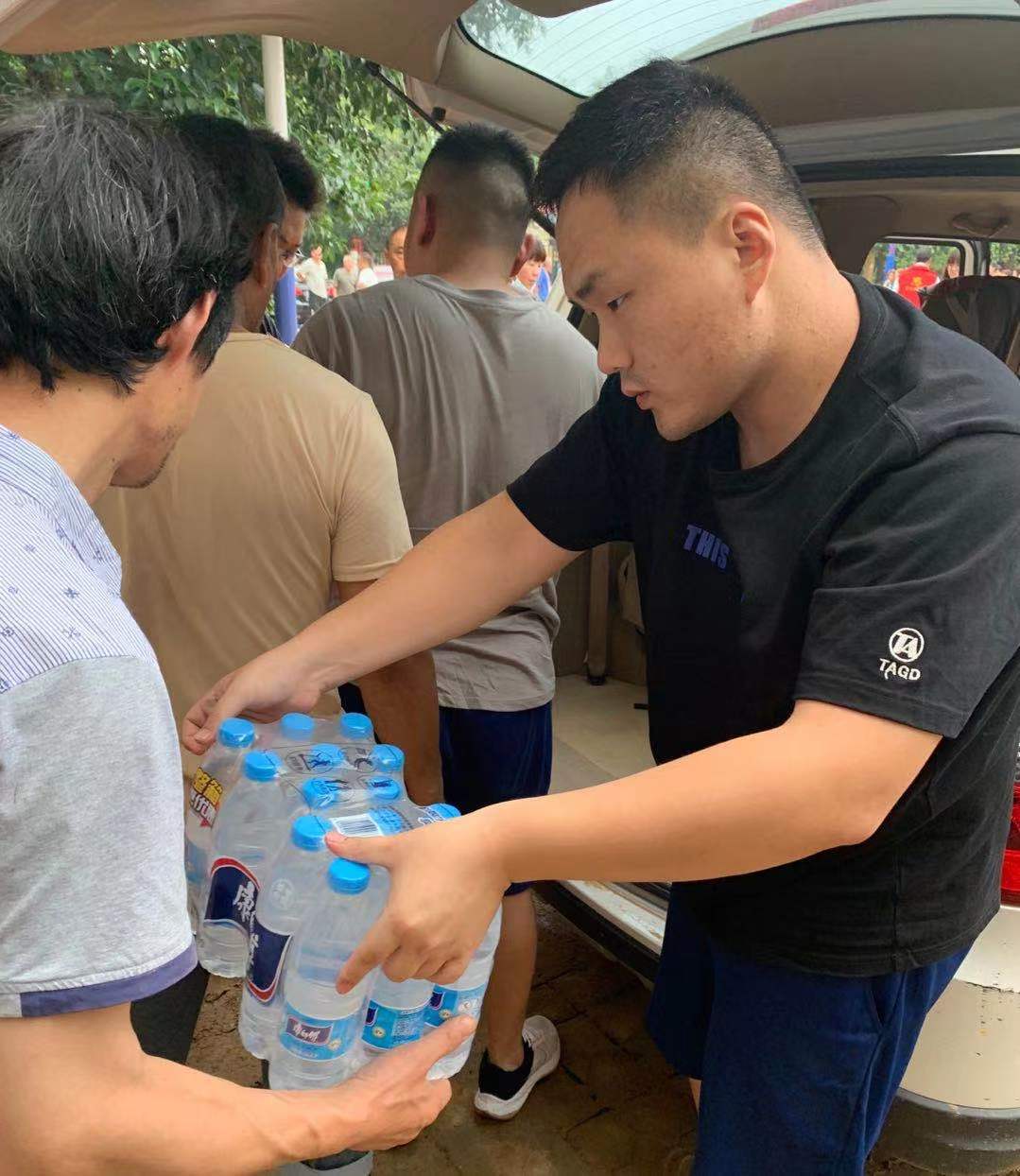同仁堂医养借钱“买买买”，母公司同仁堂集团自顾不暇