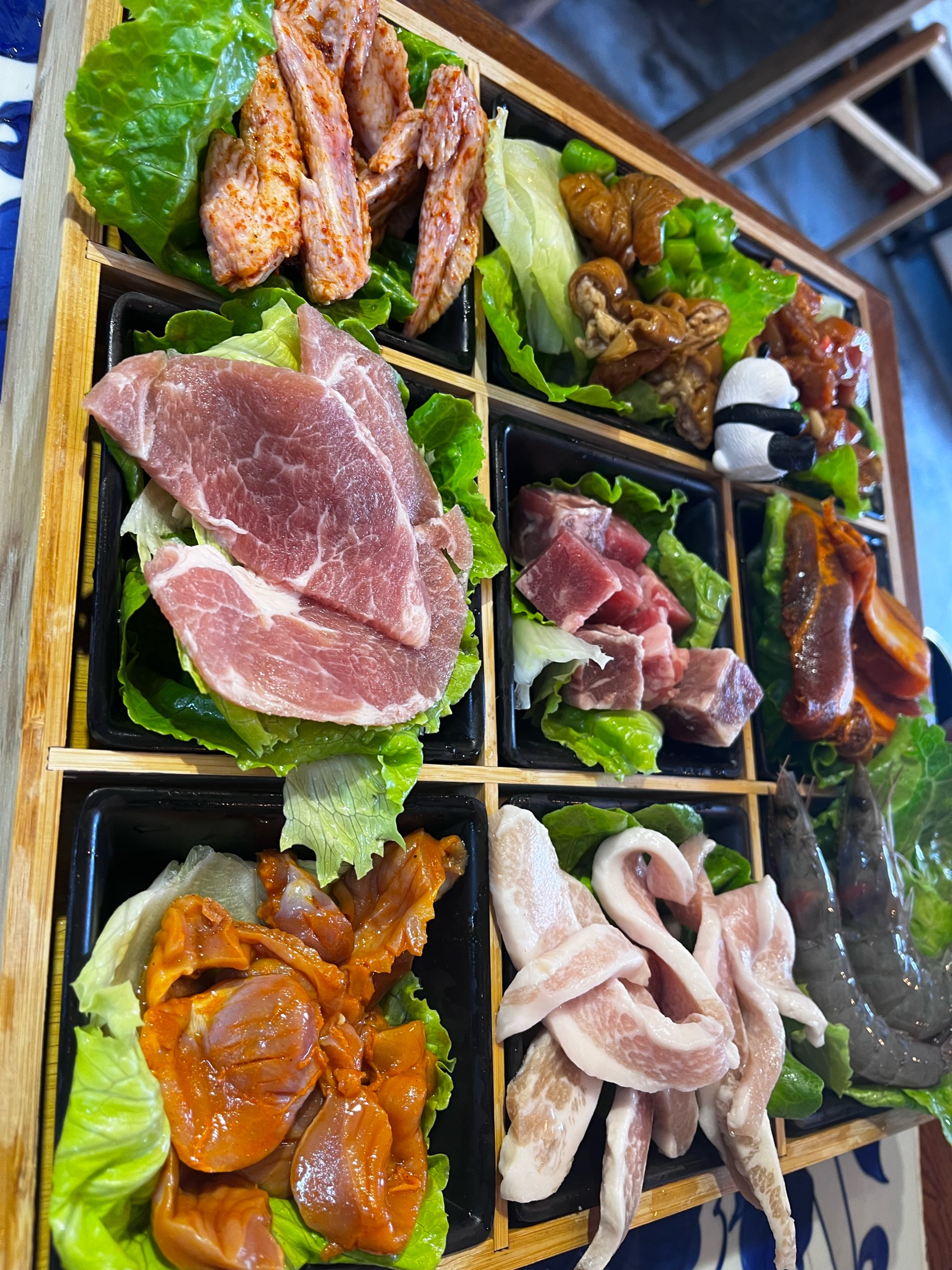 2025中国特色餐饮：从“淄博烧烤”到“围炉煮茶”，特色餐饮的“烟火气”正旺_人保车险   品牌优势——快速了解燃油汽车车险,人保护你周全