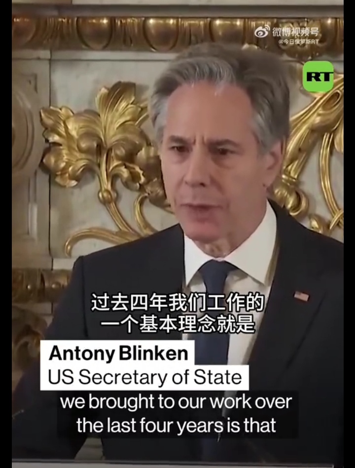 王毅同法国外长巴罗通电话