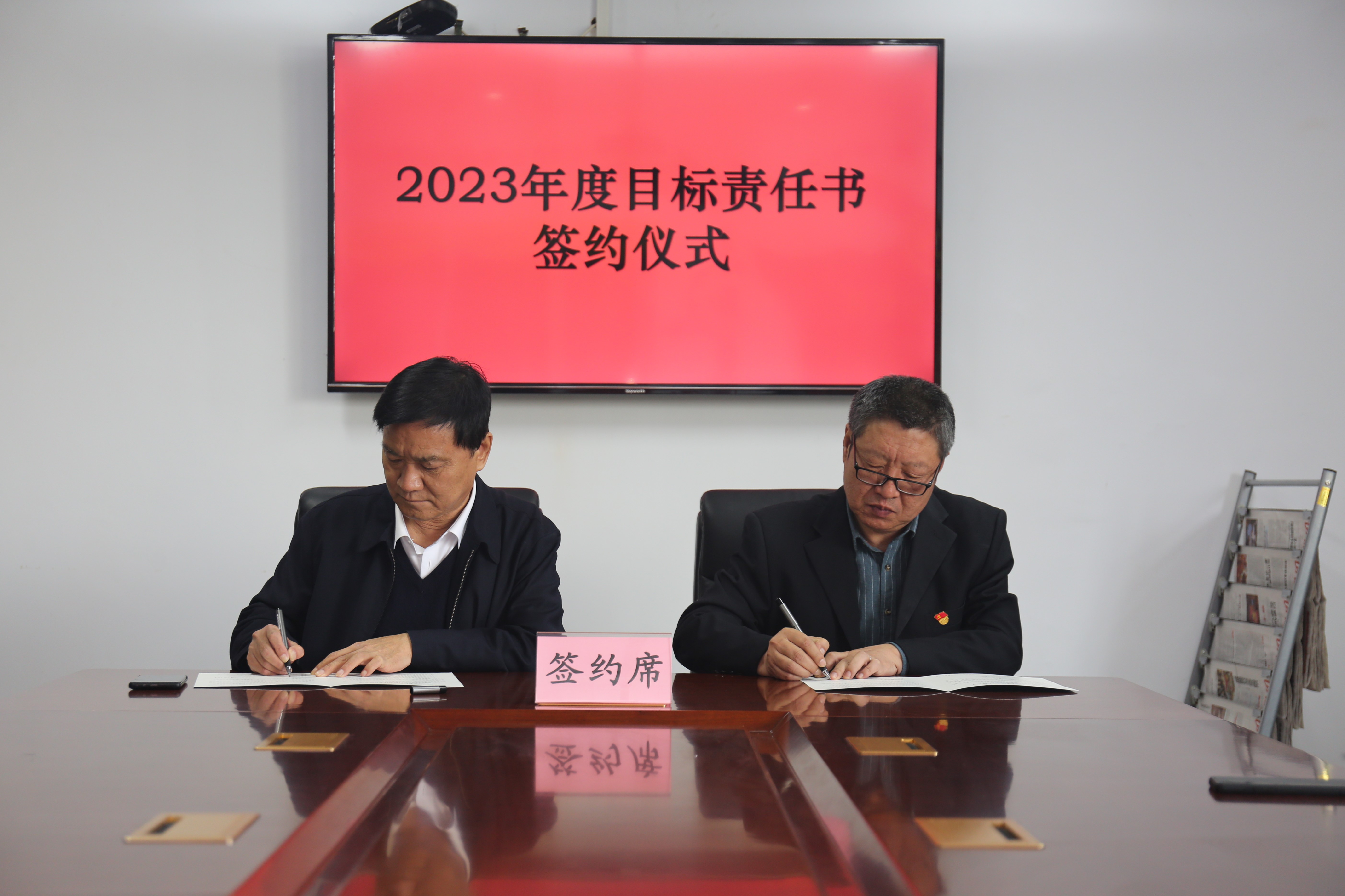 中国・西安哈萨克斯坦码头投用仪式举行