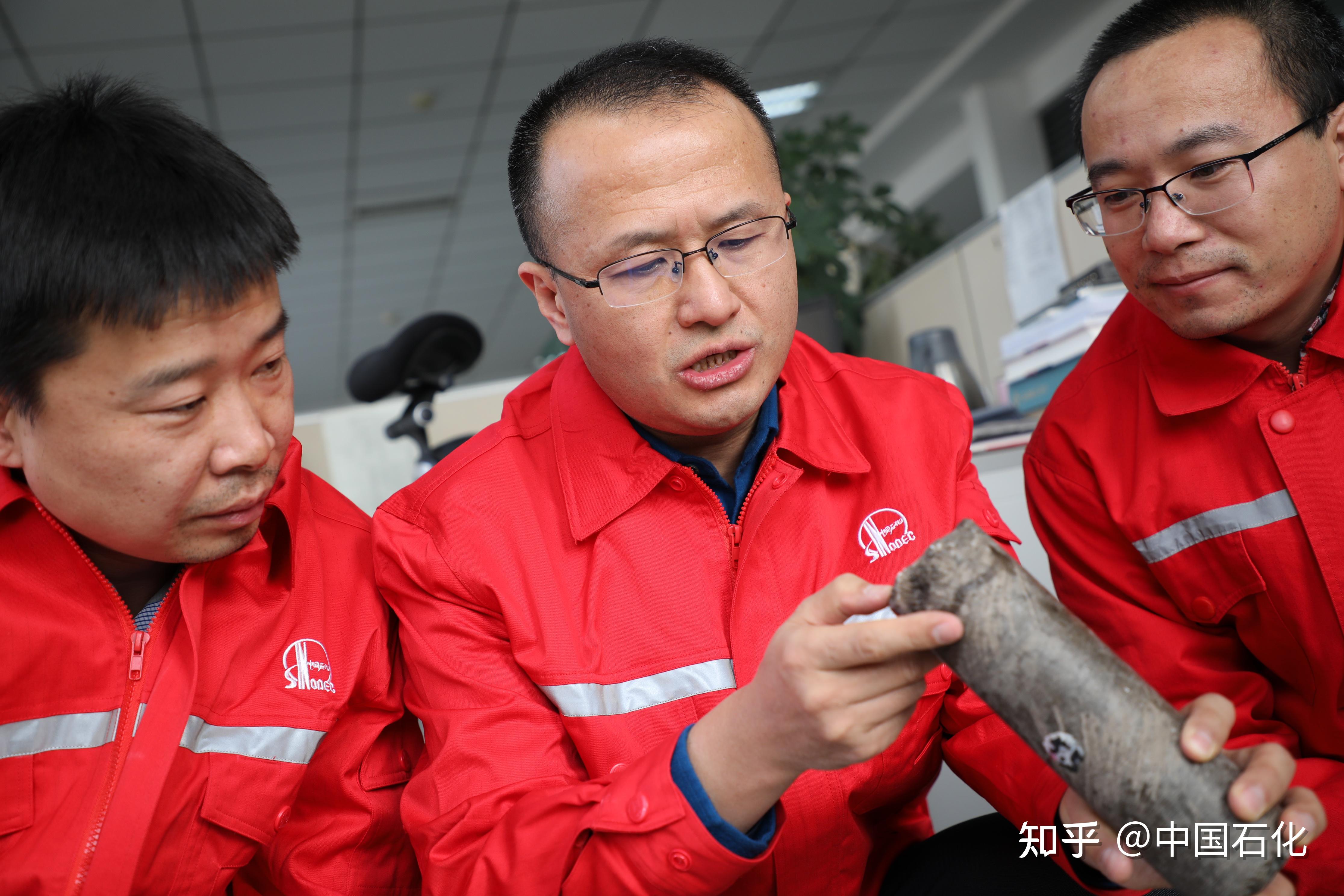 中国石化获得发明专利授权：“储层含油气分析方法、装置、存储介质及电子设备”