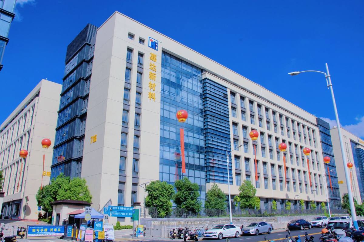 显盈科技：截至7月10日股东户数为12,823户