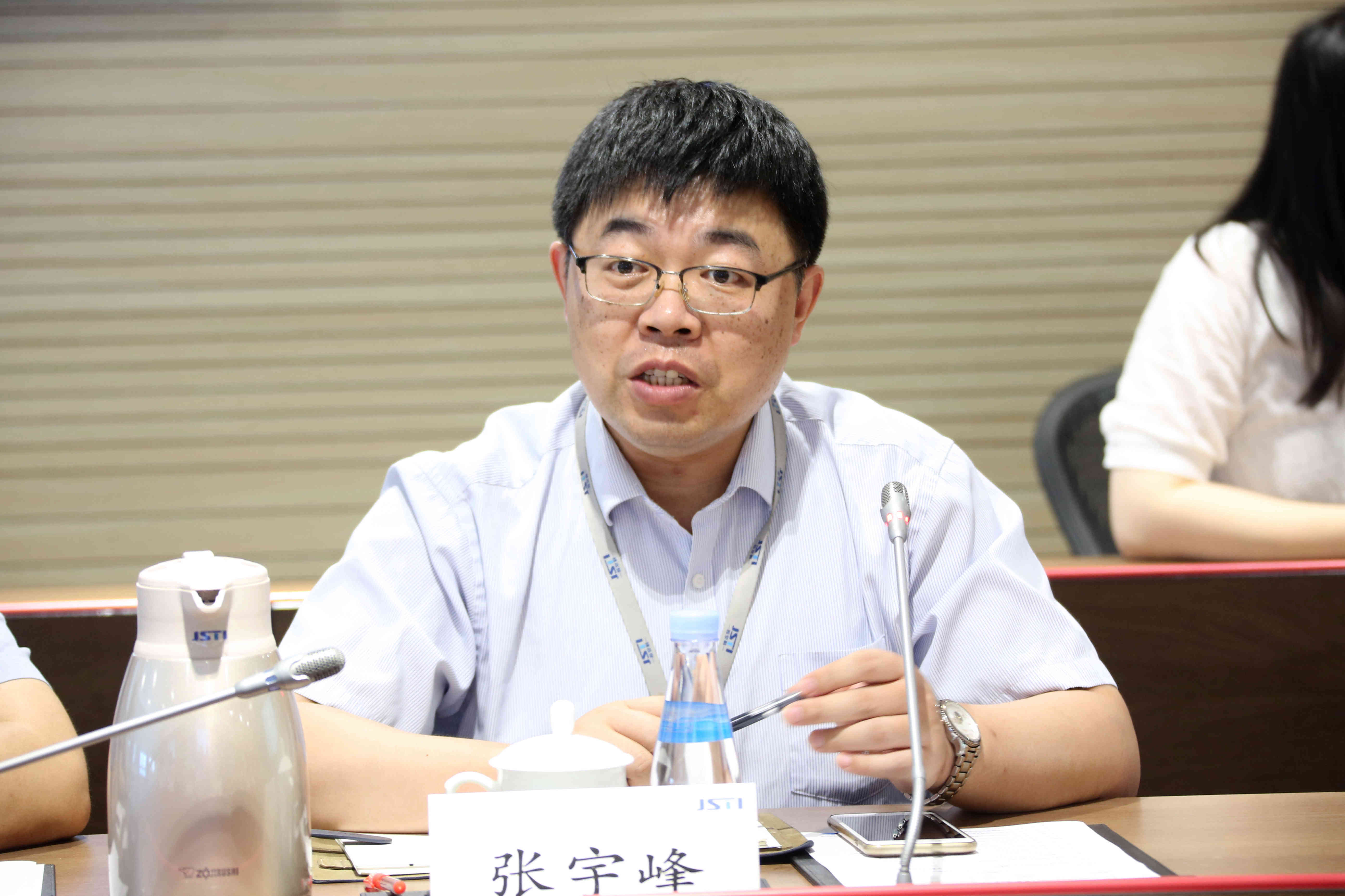 中设咨询（833873）：副总裁兼总工程师代彤减持约67万股