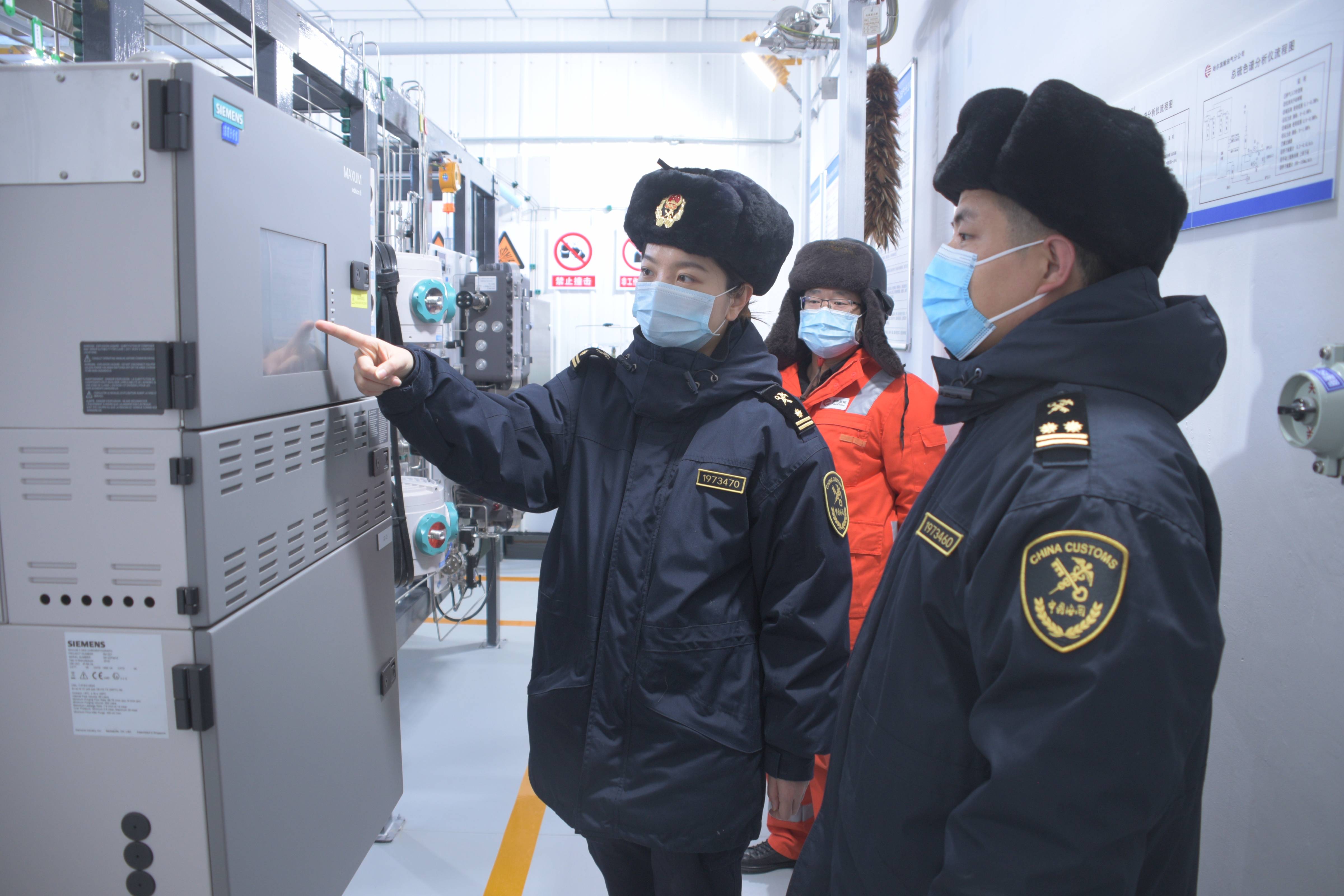 海关总署党委委员、国家口岸管理办公室主任张宝峰率团访问蒙古国、韩国