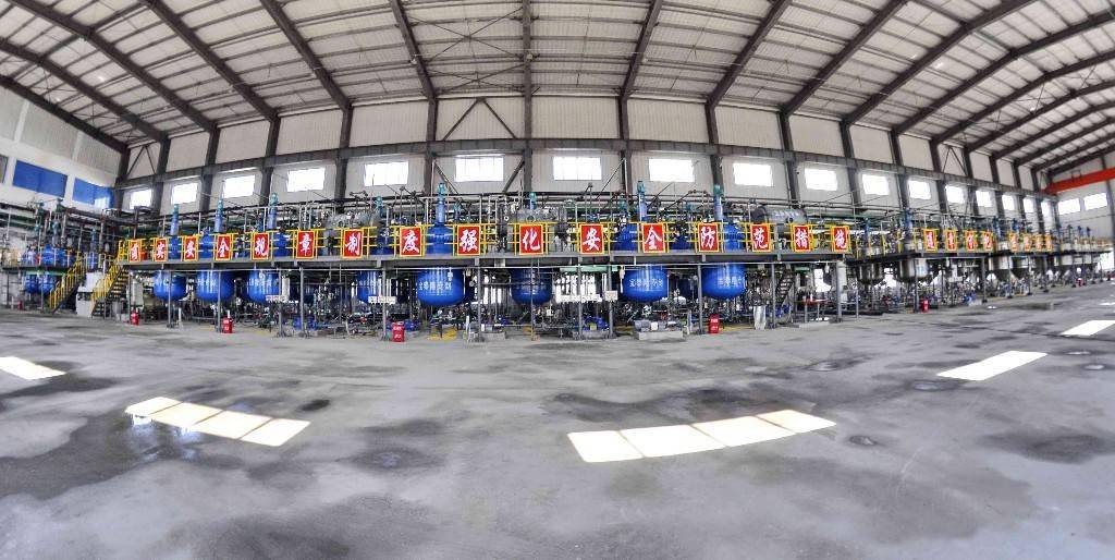 宝泰隆等新设合伙企业 含石墨烯材料销售业务