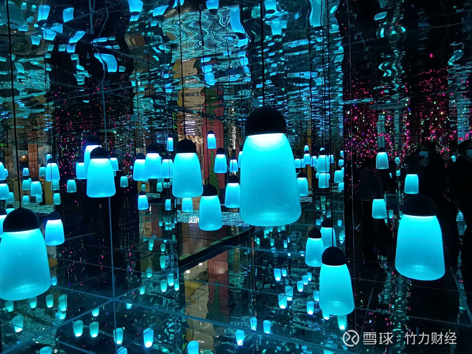 深南电路4月22日大宗交易成交301.30万元