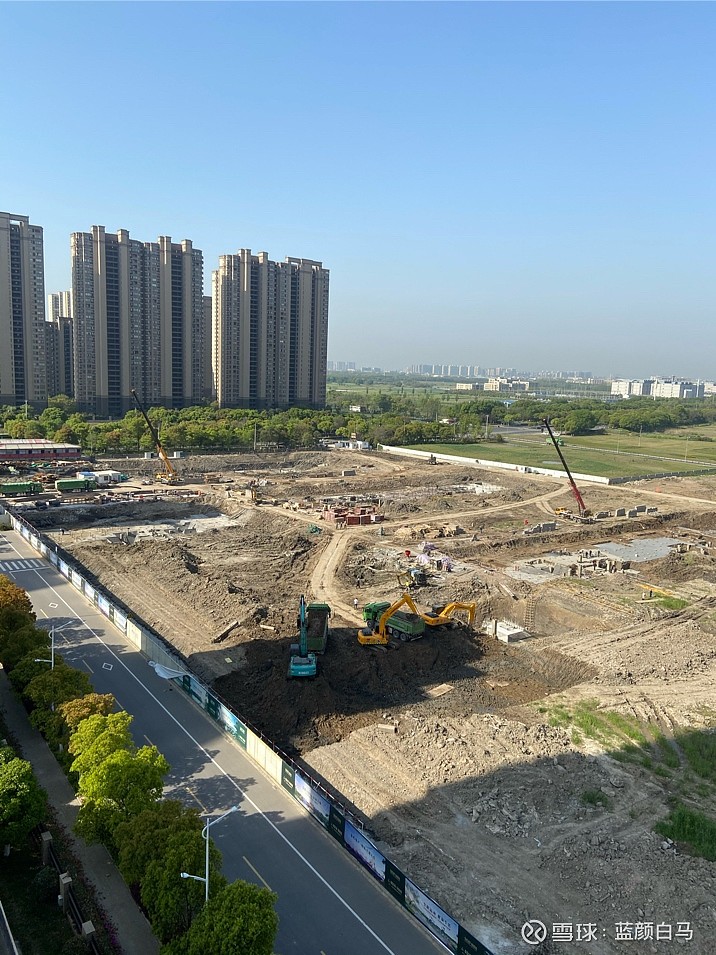 万科：拟于6月5日召开持有人会议，对23万科MTN004、23万科MTN003的债券展期相关事项进行审议