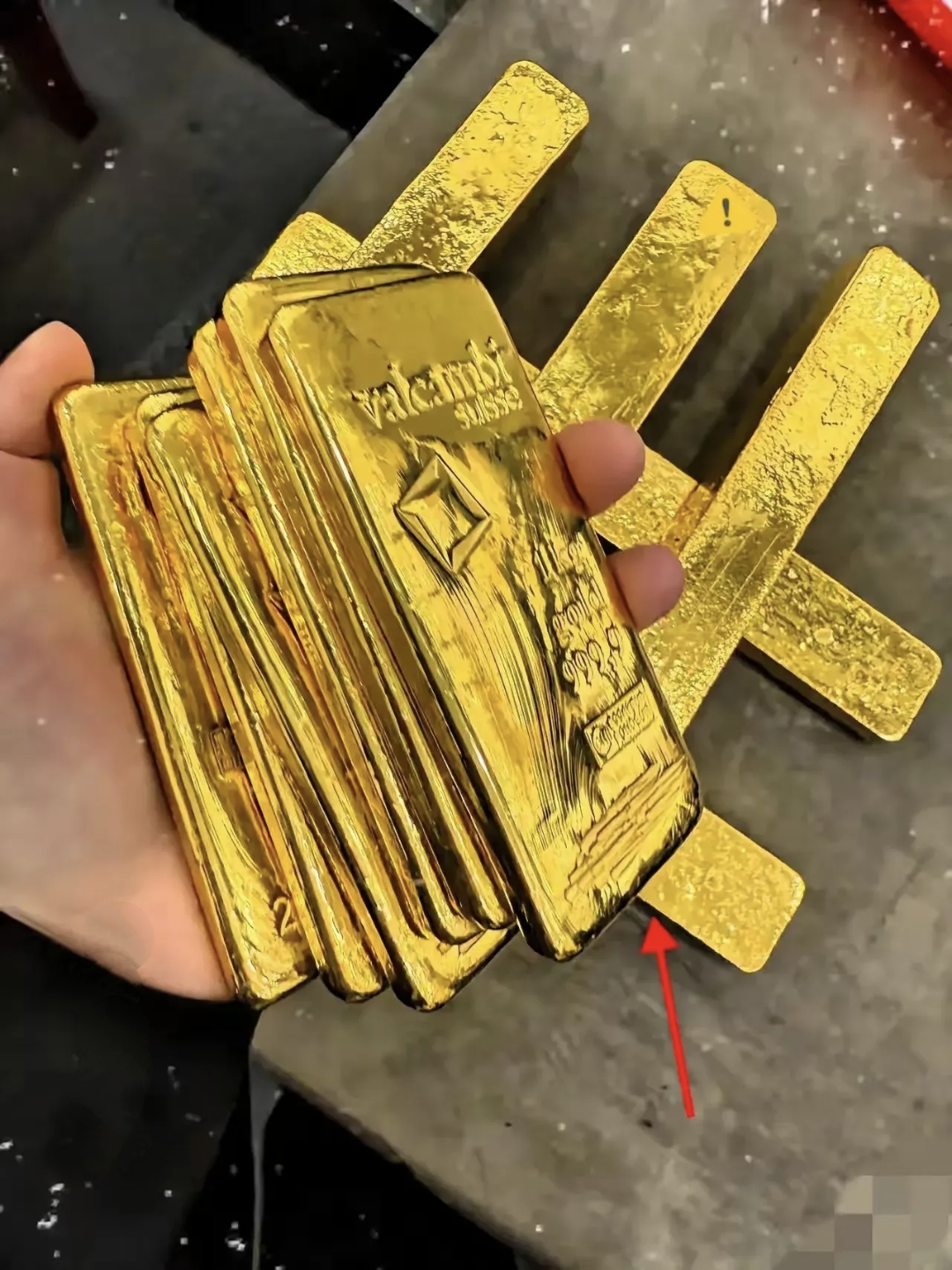 季节性“魔咒”难破，毛利率较高点“断崖式”下跌，全聚德去年扣非净利转亏