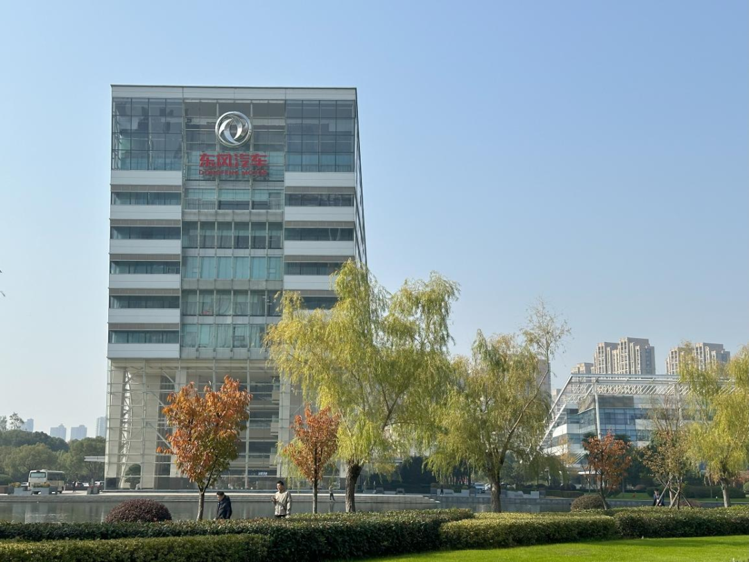 森特股份董事刘爱森增持3万股，增持金额38.31万元